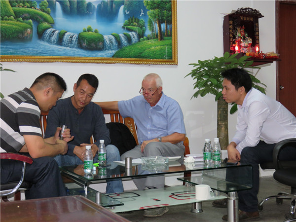 外商考察固力士鋼筋套筒生產(chǎn)基地